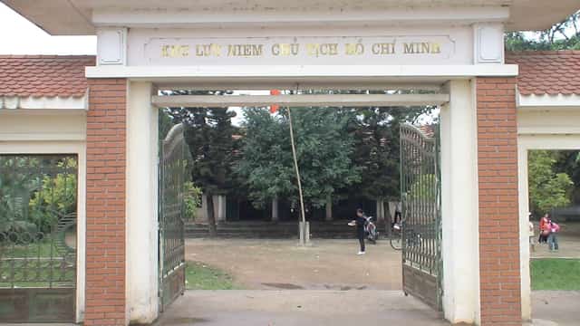 Nhà lưu niệm Chủ tịch Hồ Chí Minh ở Vĩnh Yên