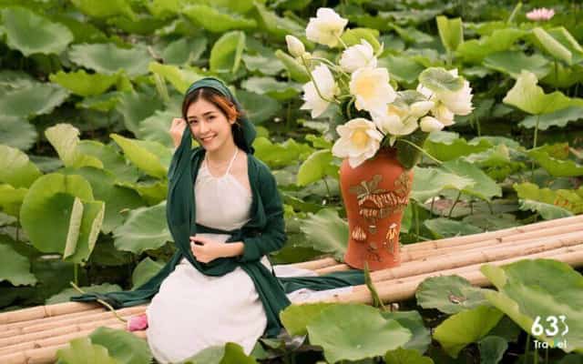 Cháy máy với ngàn góc sống ảo tại đầm sen Thốt Nốt