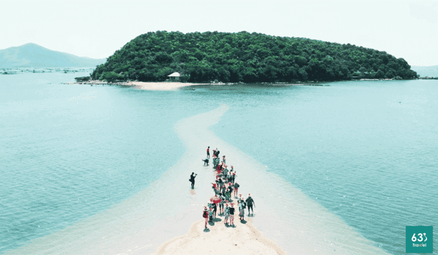 Ngắm đảo Nhất Tự Sơn tuyệt đẹp từ con đường dưới biển siêu mờ ảo