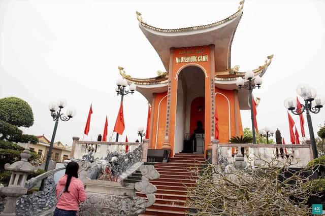 Khu tưởng niệm đồng chí Nguyễn Đức Cảnh thu hút hàng vạn du khách dịp đầu năm