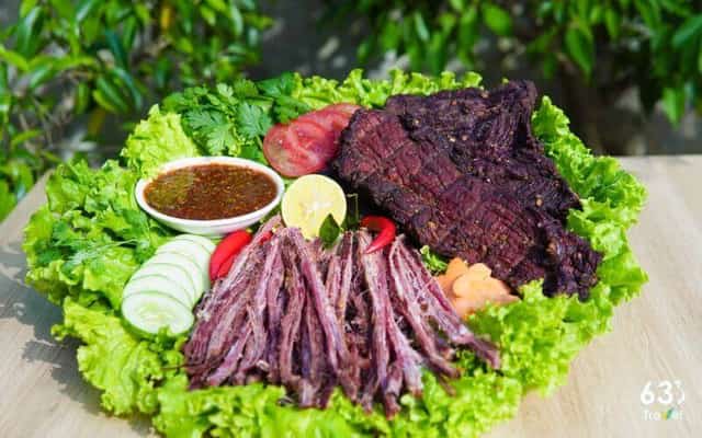 Bò gác bếp - Đặc sản mua làm quà khi đi du lịch Cao Bằng