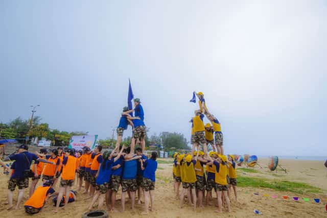 Trò chơi Xếp tháp người