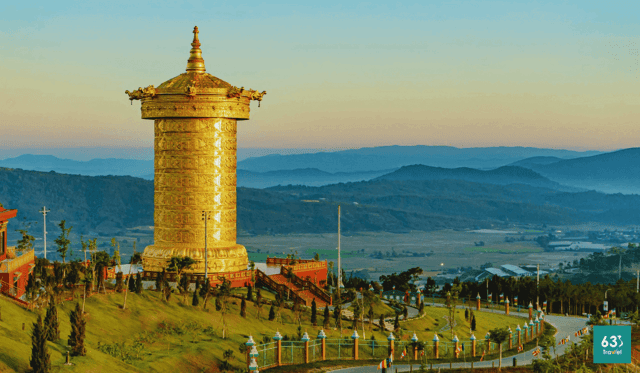 Đại Bảo Tháp Kinh Luân lớn nhất thế giới tại Samten Hills Dalat