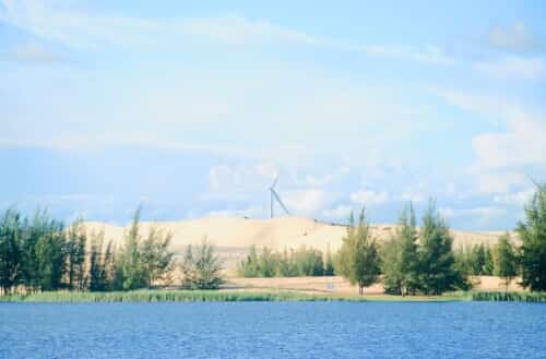 Phan Thiết trở thành điểm đến yêu thích của nhiều du khách trẻ vì di chuyển thuận lợi