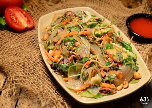 Về Sơn La thử món nộm da trâu - đặc sản 
