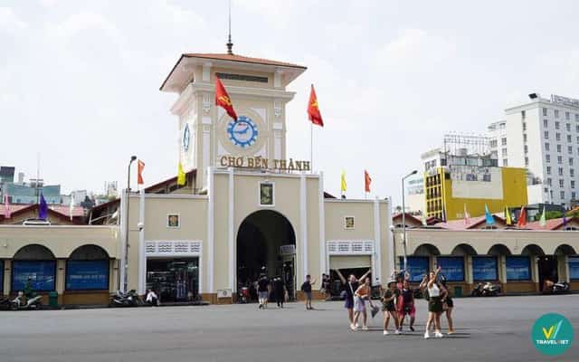 Dạo chợ Bến Thành