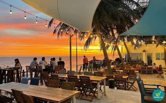 Một Nắng Seafood Restaurant