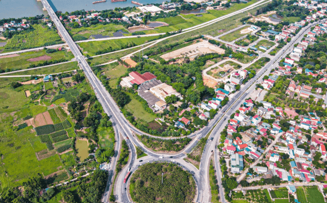 Chiêm ngưỡng cây cầu vượt sông dài nhất Việt Nam từ trên cao - 6