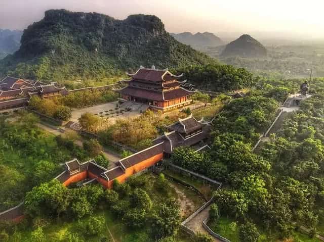 The mountainous forest scenery surrounding Bai Dinh Pagoda