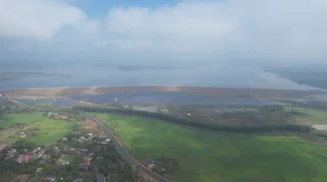 This is the largest reservoir in Dak Lak and the second largest in the Central Highlands.