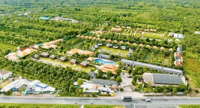 Hồ bơi nước mặn lớn nhất vùng Đồng bằng sông Cửu Long của Cần Thơ Eco Resort