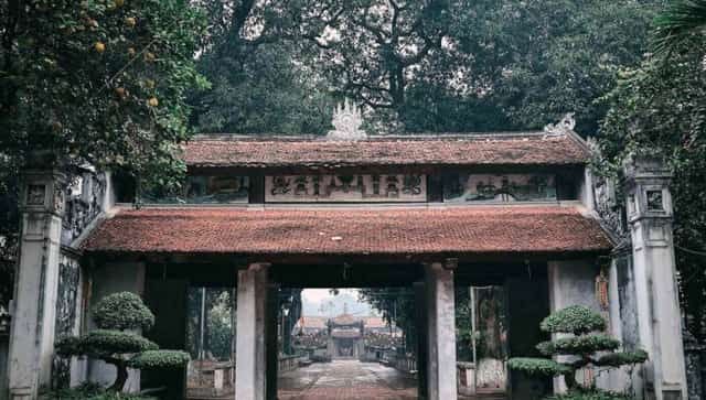 Lang Pagoda was once considered the "foremost Zen monastery" in the western part of ancient Thang Long Imperial City.