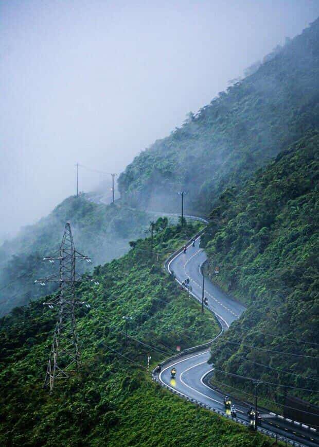 Winding, majestic curves of Hải Vân Pass
