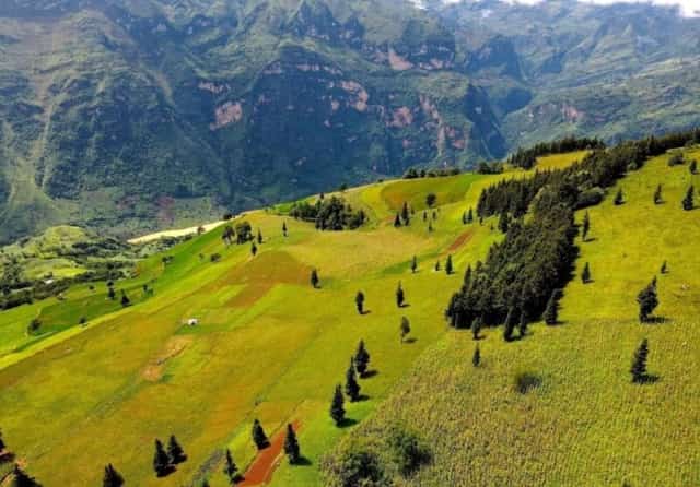 Thảo nguyên Suôi Thầu được mệnh danh là "thảo nguyên Châu Âu", thảo nguyên đẹp nhất Hà Giang