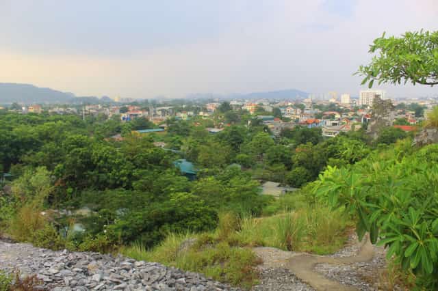 Hòn Vọng Phu nằm trong Cụm di tích nghệ thuật và thắng cảnh núi An Hoạch