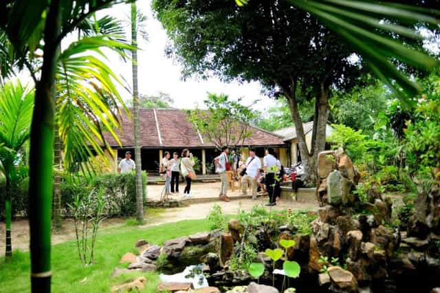 Nhà cụ Hồ Văn Tuế, một trong những ngôi nhà cổ của làng