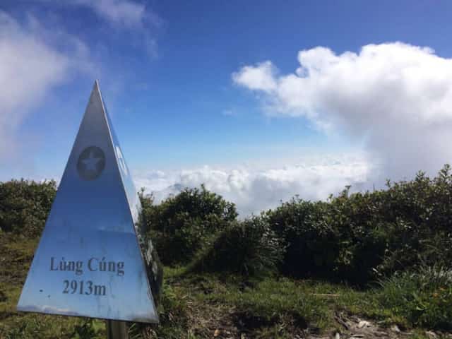 隆恭峰位列越南十五座最高峰之一