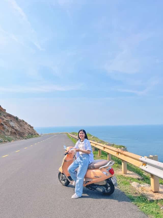 Đi trên cung đường biển tuyệt đẹp