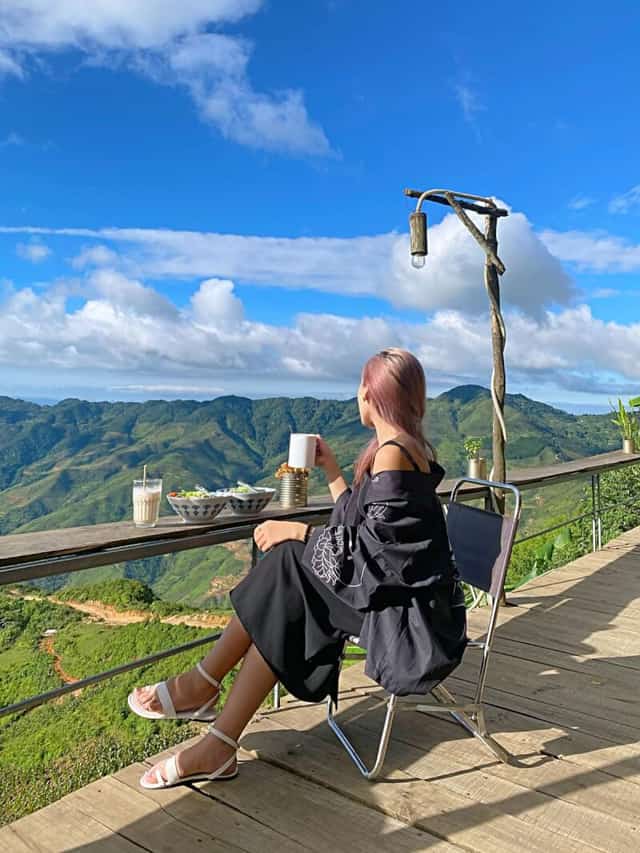 ターシュアでお茶を飲みながら景色を眺める