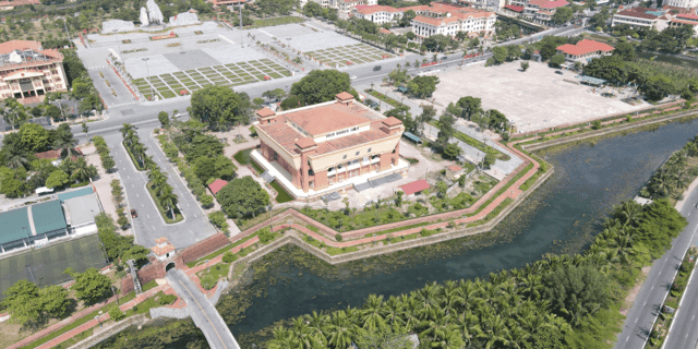From an aerial view, Đồng Hới Ancient Citadel reveals a symmetrical architectural design
