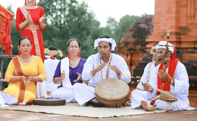 This is also where the Cham people annually host important festivals, rich in folk traditions within their community