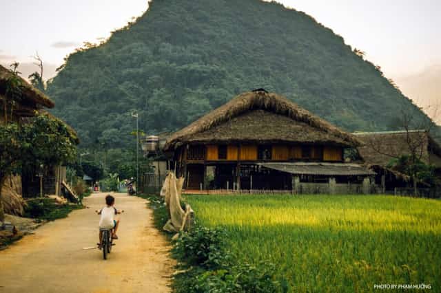Tha Village