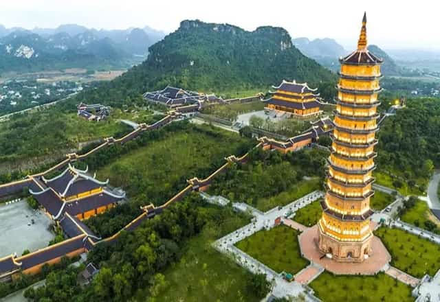 Toàn cảnh chùa Bái Đính
