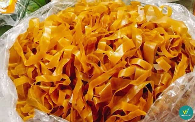 Bánh đa đỏ