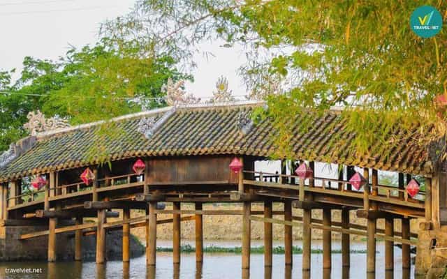 Cầu ngói Thanh Toàn