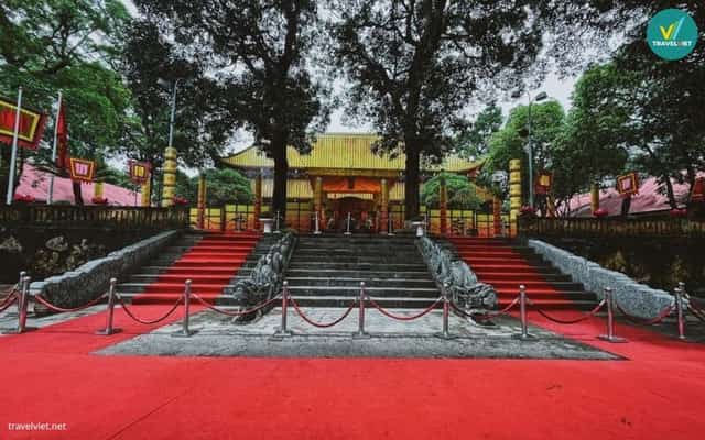 Khu vực điện Kính Thiên