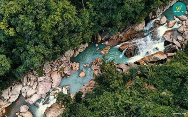 Khám phá thác Ba Hồ – “tuyệt tình cốc” giữa núi rừng