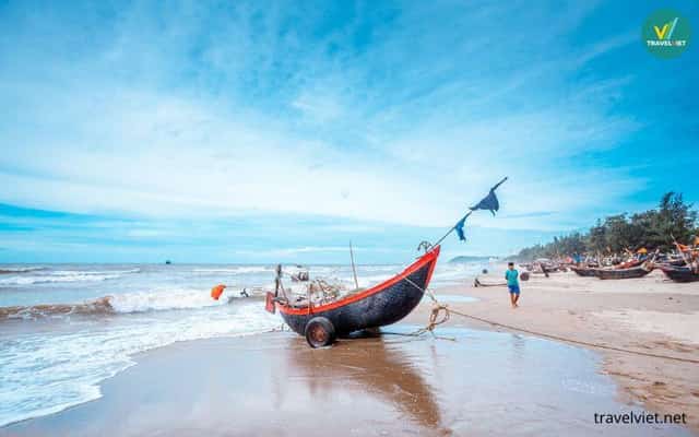 Vivu sóng nước biển Sầm Sơn