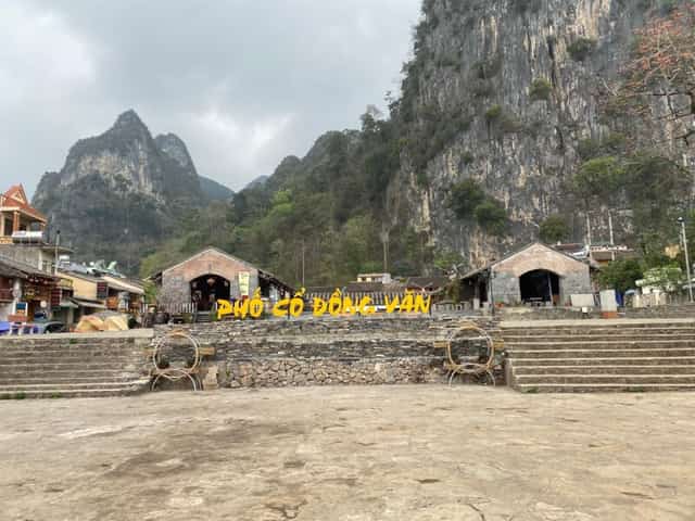 Phố cổ Đồng Văn666