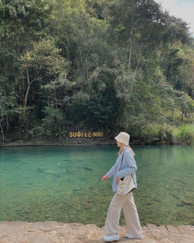 suối lê nin 1
