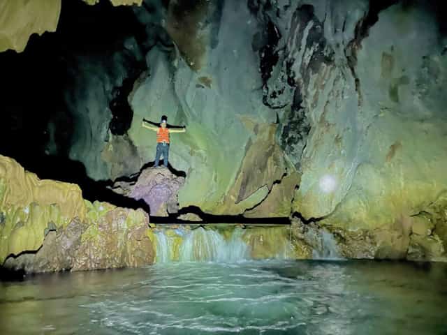 仙女洞（Hang Sơn Nữ）内部景色