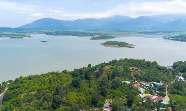 Hồ Lắk