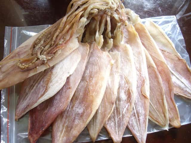 Sunshine Squid - A specialty as a gift in Quang Ngai