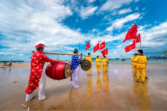 Cau Ngu Festival
