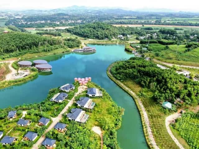 LAMORI Resort & Spa