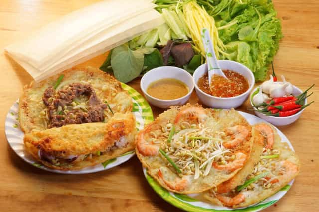飛び跳ねるエビのパンケーキ - クイニョンの珍味
