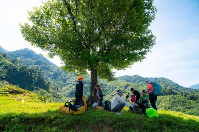 Camping and Trekking to conquer Ngoc Linh peak
