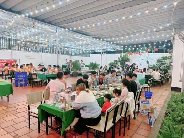 Cay Truc Quan Restaurant