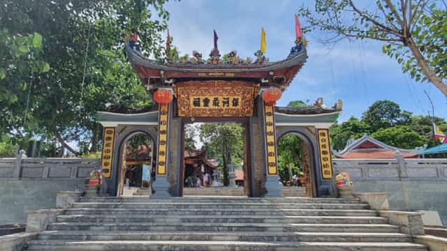Tìm hiểu đền Ông Hoàng Bảy Bảo Hà