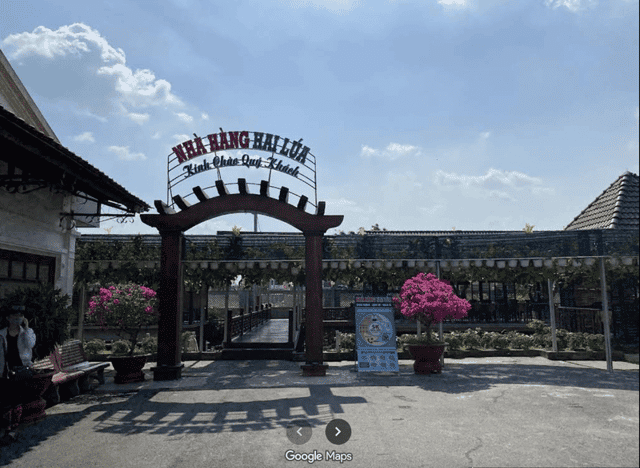 Sa Dec Hai Lua Restaurant