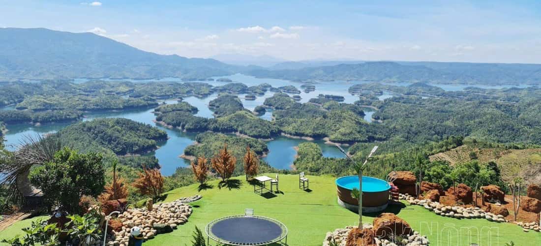 Mùa hè là khoảng thời gian lý tưởng để bạn khám phá Tà Đùng.