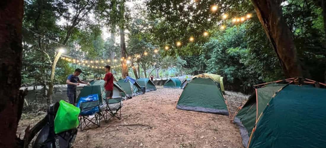 Bên cạnh các khu cắm trại ở La Ngâu, Thác Bà Tánh Linh cũng là lựa chọn hàng đầu được hội mê xê dịch yêu thích.