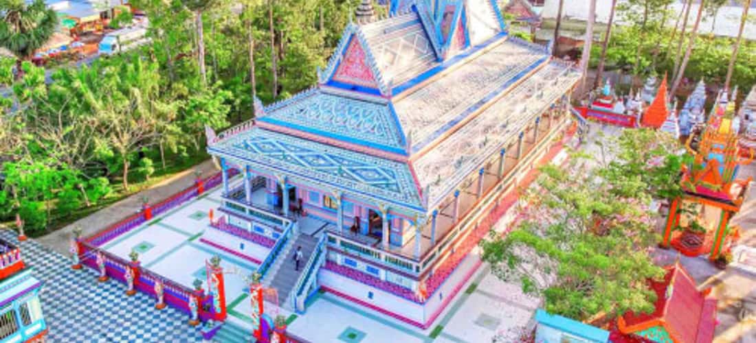 Chùa Chén Kiểu khám phá ngôi chùa đầy sắc tím ấn tượng
