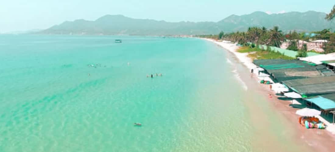 Bãi biển Dốc Lết - bãi biển Hawaii ở Việt Nam