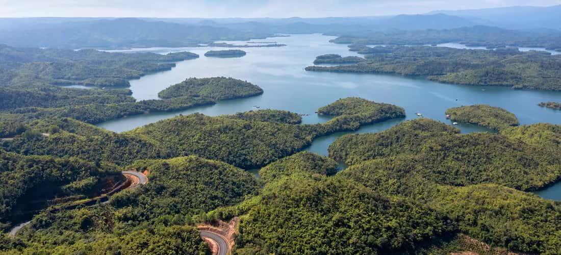 “Vịnh Hạ Long trên cạn” của Tây Nguyên.