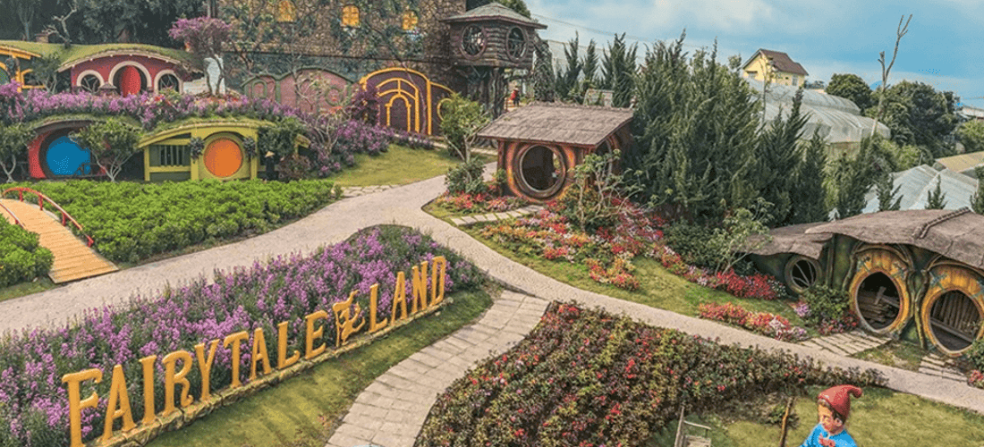 Dalat Fairytale Land là điểm đến vô cùng hấp dẫn nằm giữa lòng thành phố Đà Lạt xinh đẹp.